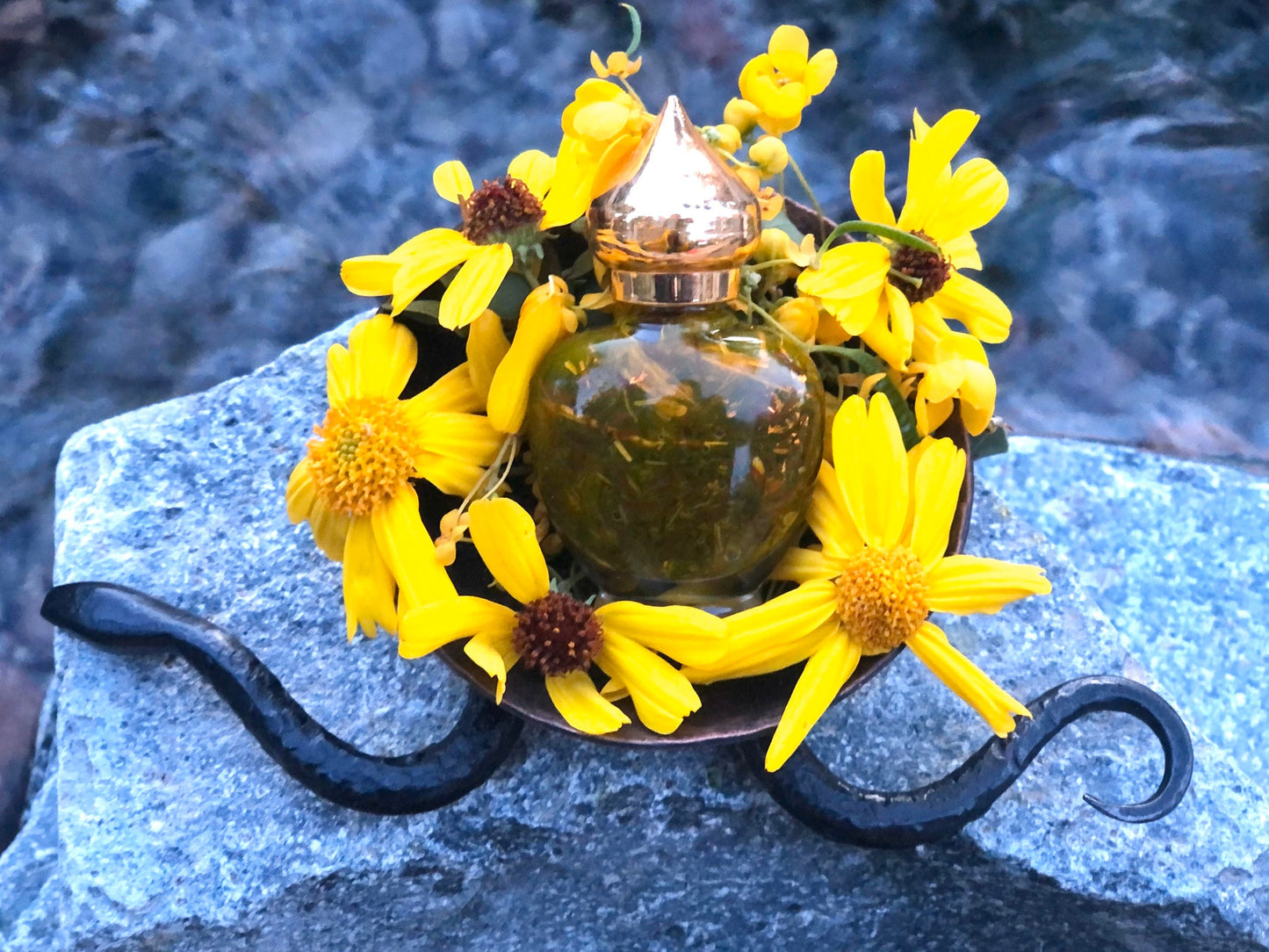 Ochun Oil + Oshun + Virgin de la Caridad del Cobre + Love + Wealth