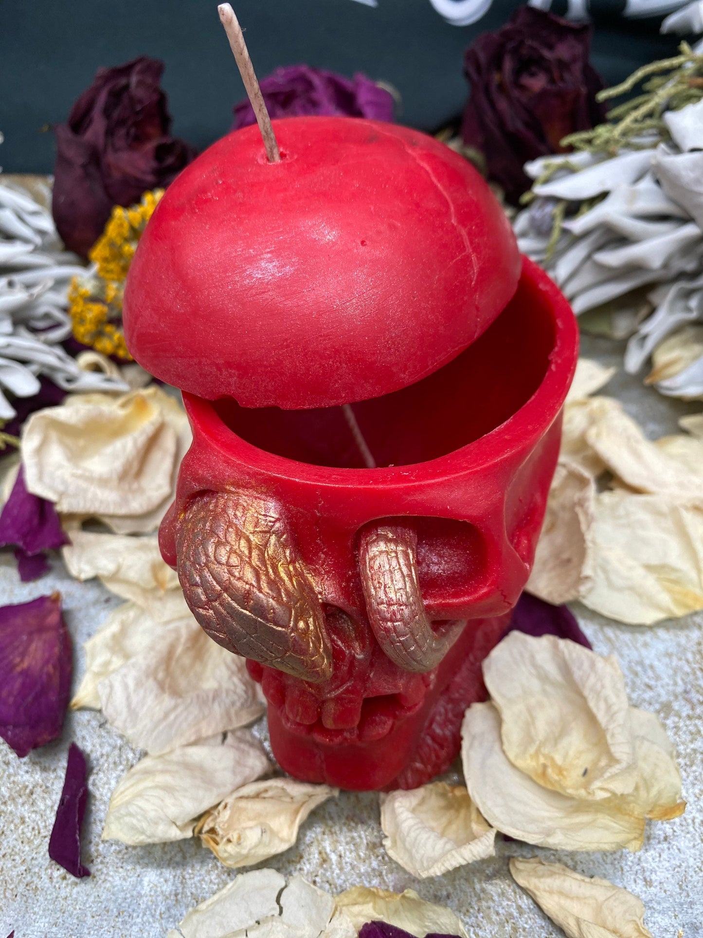 Loadable Snake Eyes Skull Candle