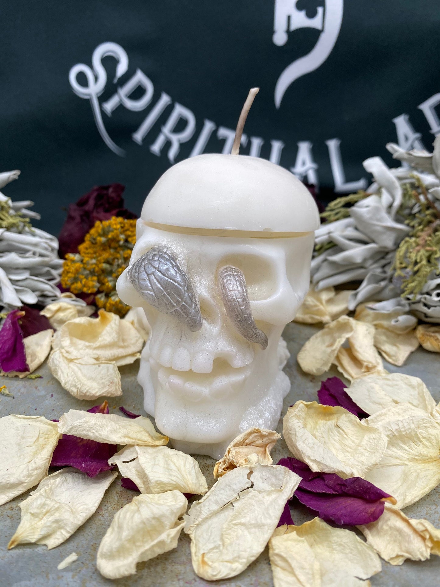 Loadable Snake Eyes Skull Candle