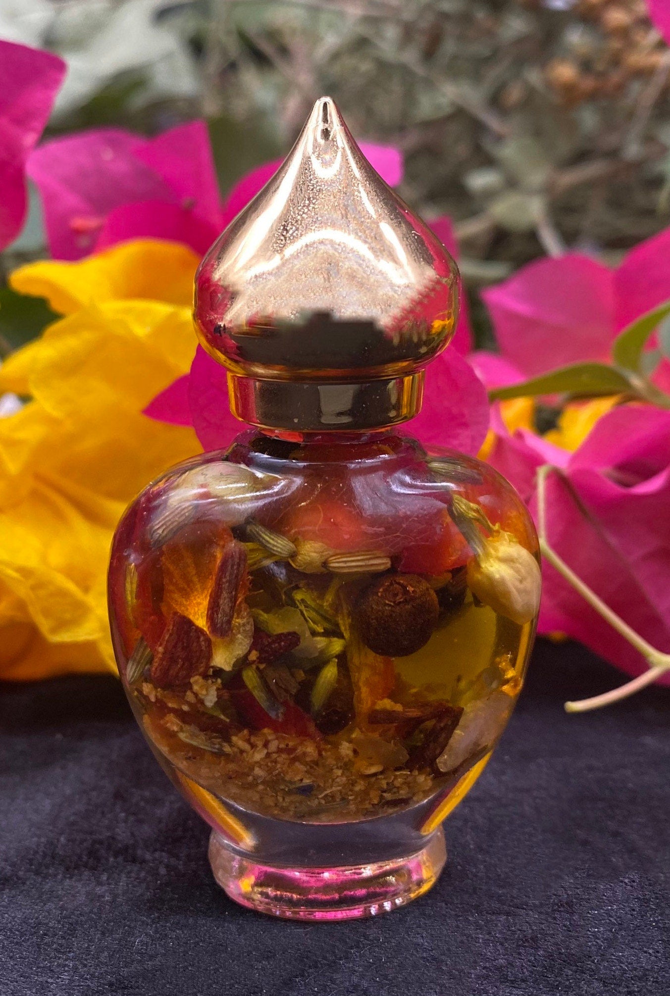 Piedra Iman Oil + Attraction + Love + Money