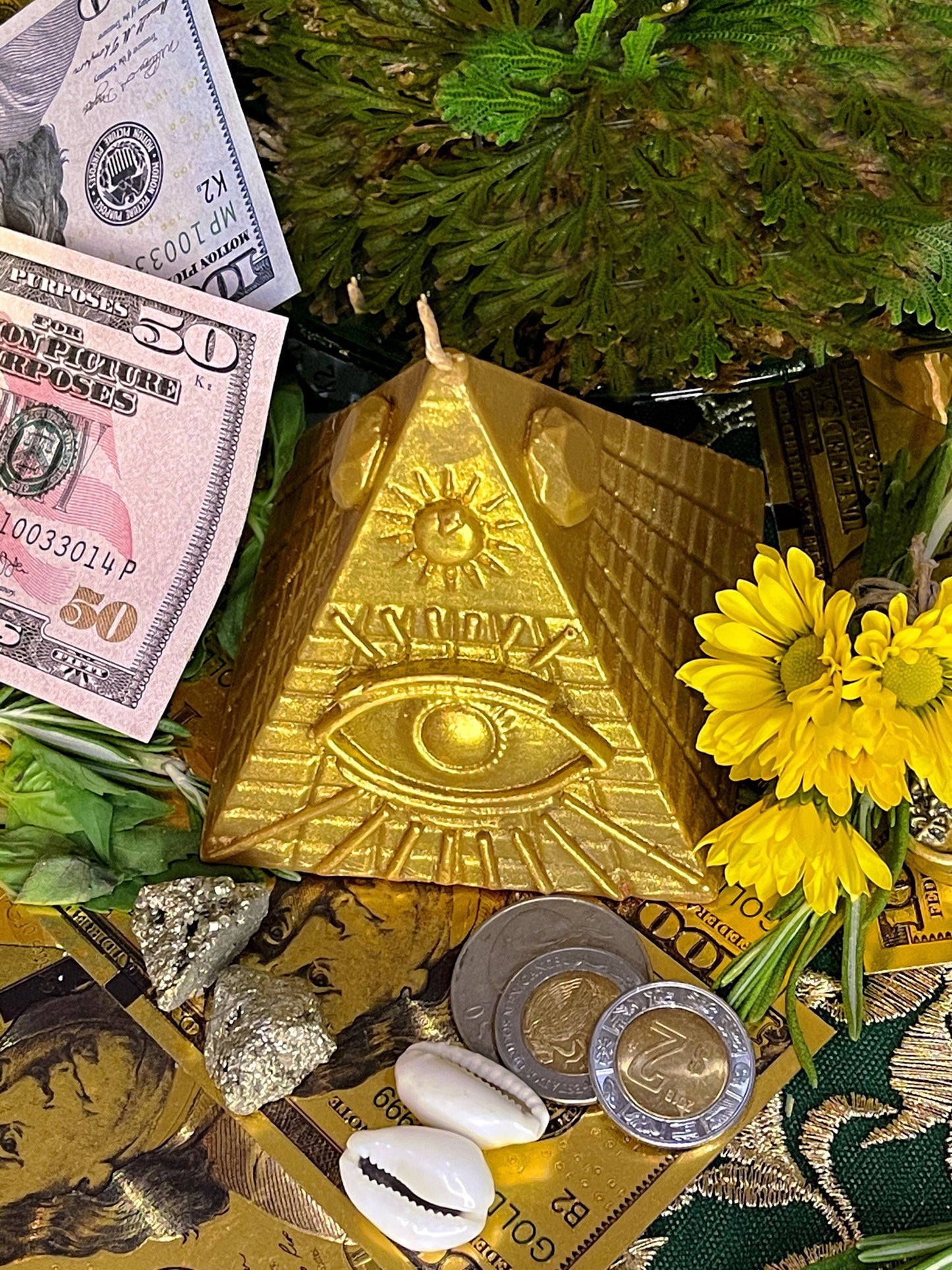 Pyramid with Eye of Providence Figure Candle + All-Seeing Eye