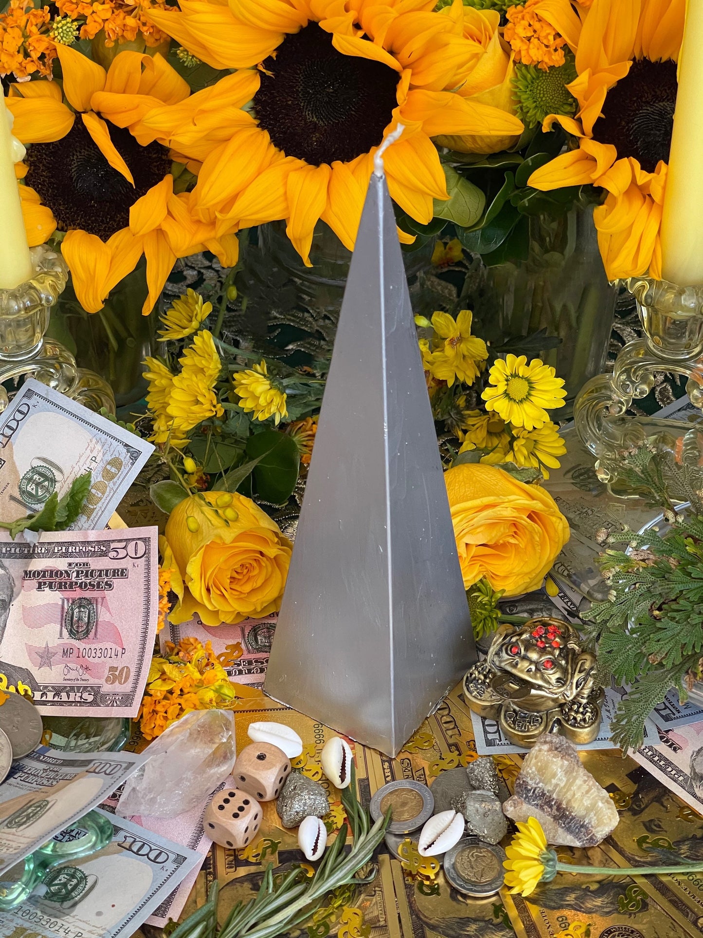 Metallic Pyramid Figure Candle
