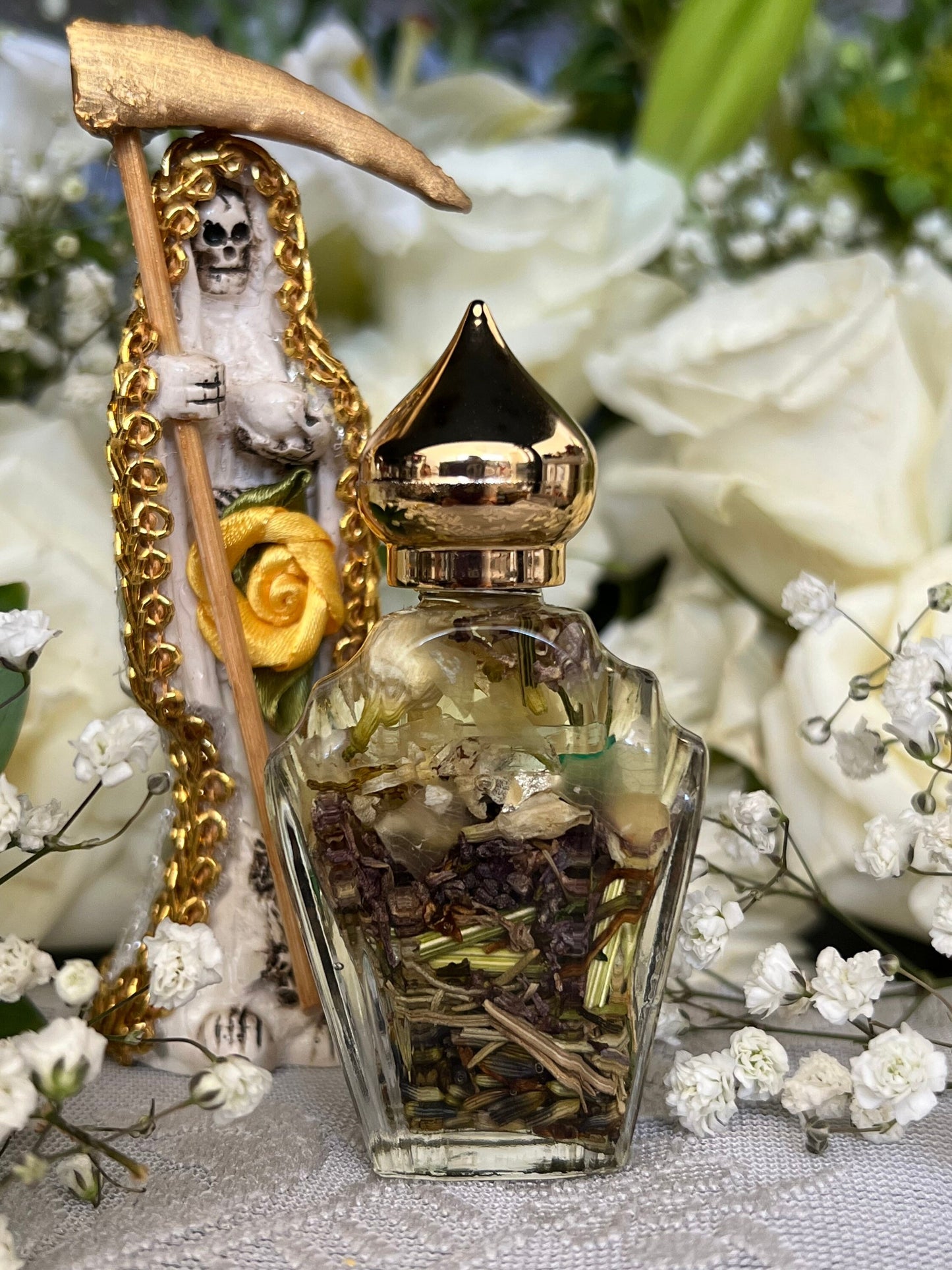 Santa Muerte Blanca Oil + Cleansing + Healing + Psychic