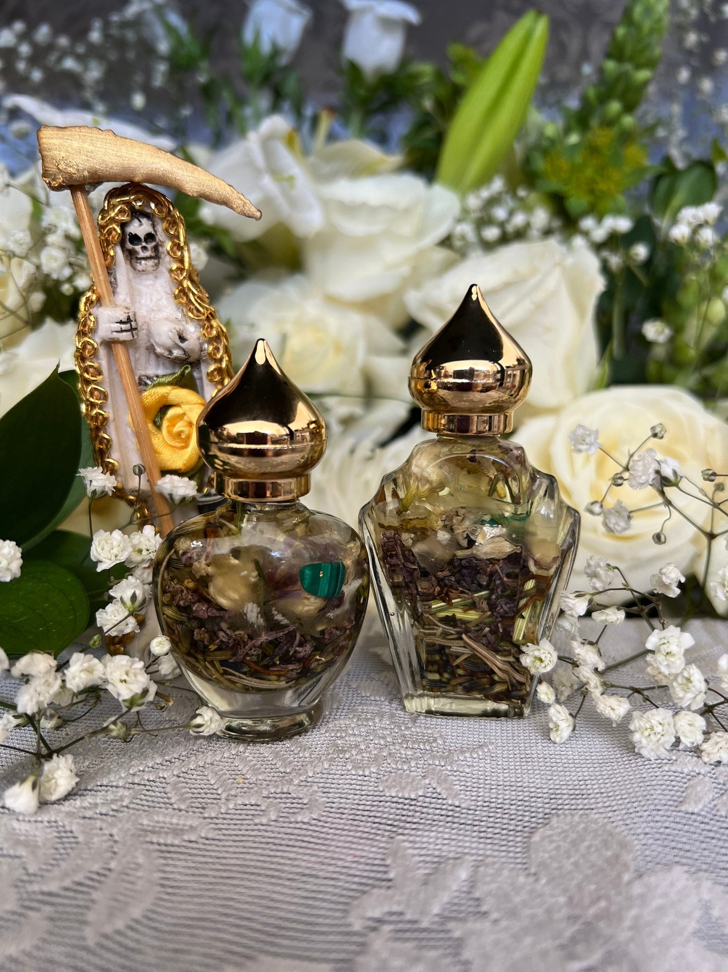 Santa Muerte Blanca Oil + Cleansing + Healing + Psychic
