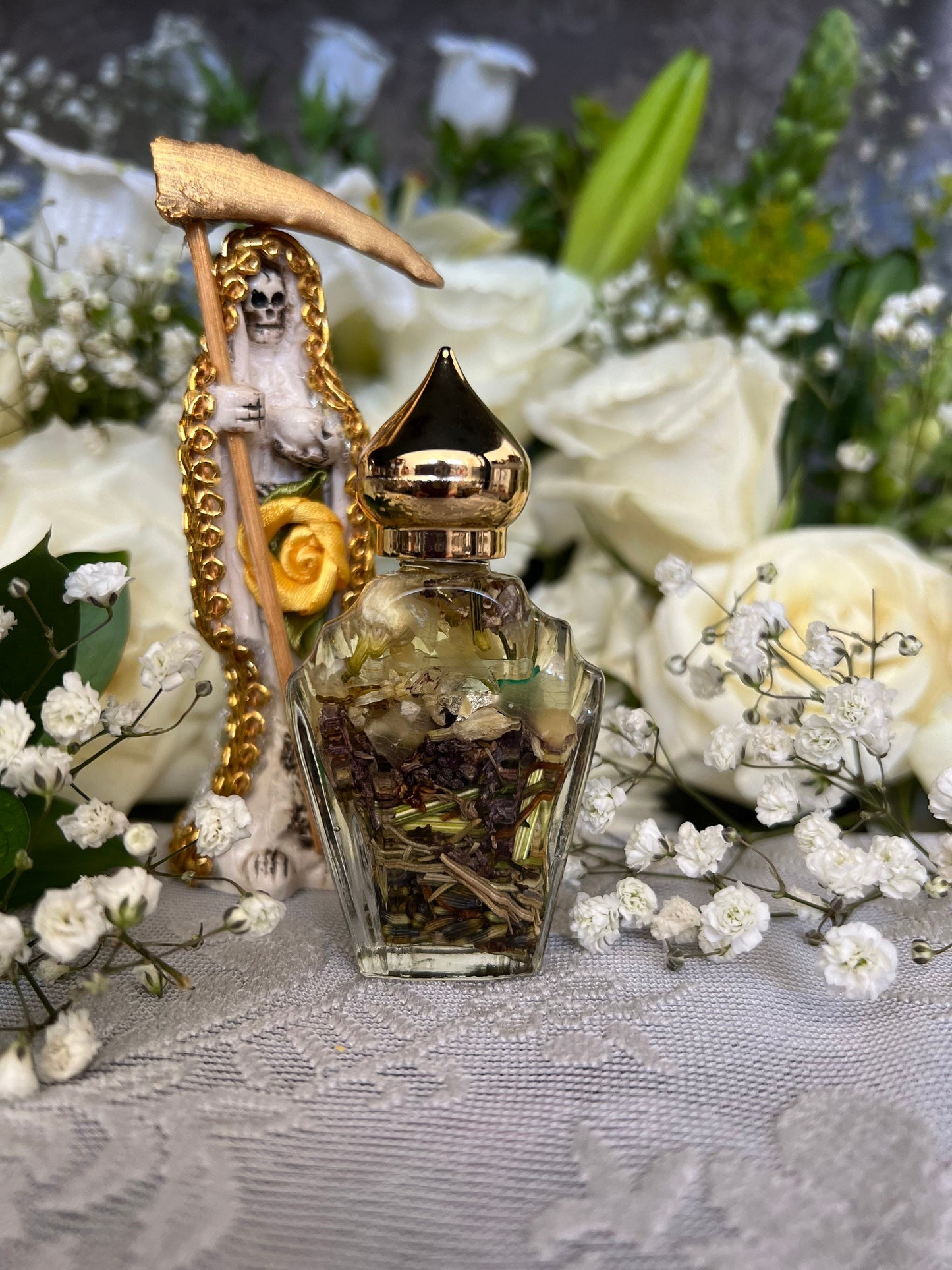 Santa Muerte Blanca Oil + Cleansing + Healing + Psychic