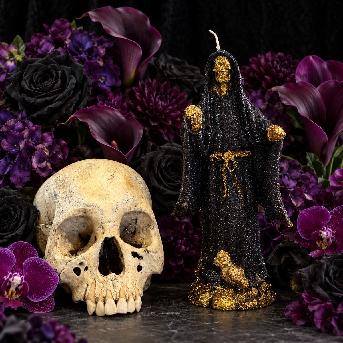 Vela em formato de figura da Santa Muerte Negra + Proteção + Reversão + Remover obstáculos + Vitória sobre os inimigos + Ouro 24K + Batizada + Abençoada + Firmada