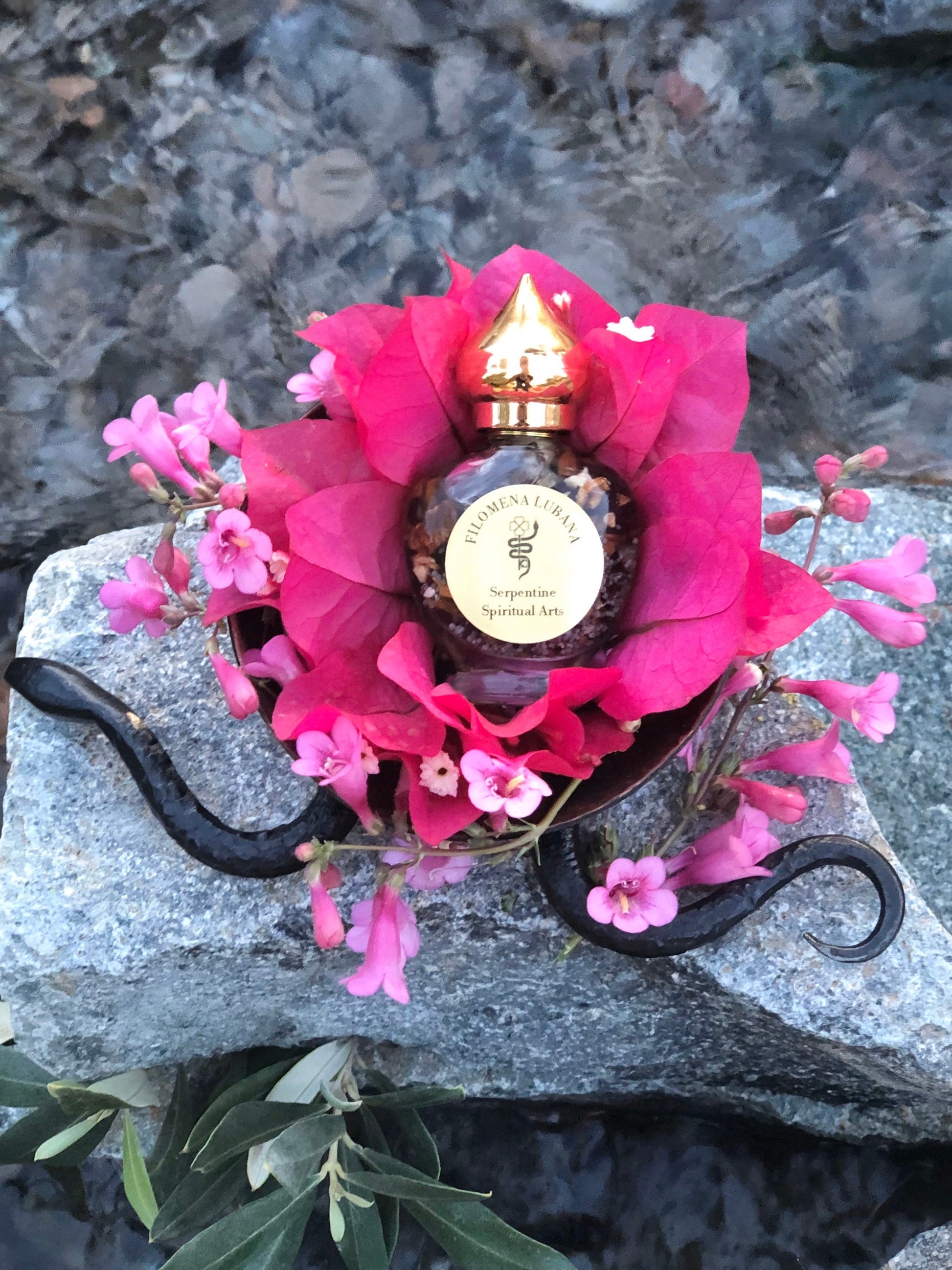 Filomena Lubana Oil + Santa Marta la Dominadora + Domination + Bring Back Tame Man + Truth Revealed + 24K Gold + Saint Martha the Dominator
