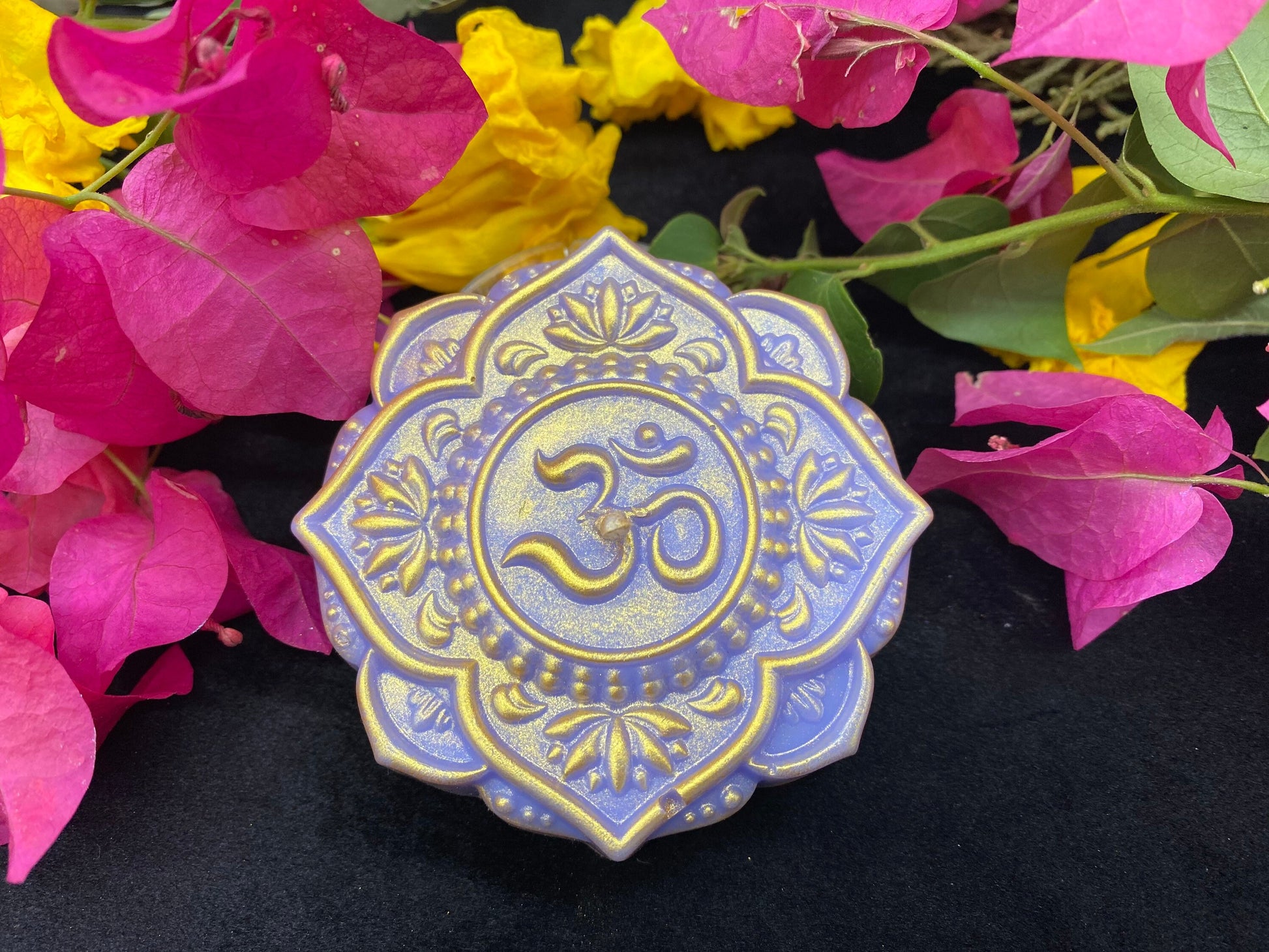 Ohm Candle + Hindu Spirit Guides