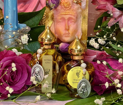 Metresili Love & Luxury Oil + Fame + Beauty + Mater Dolorosa + Metricili + Erzulie Freda + 24K Gold Leaf + Diamonds + + Metres Ezili Freda