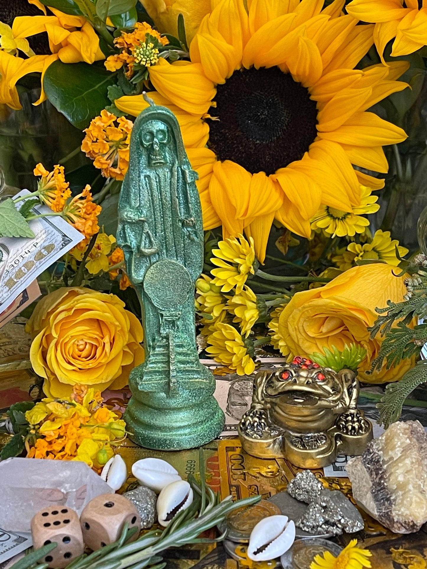 Santa Muerte Verde Figure Candle + Green + Money + Legal Issues + Justice
