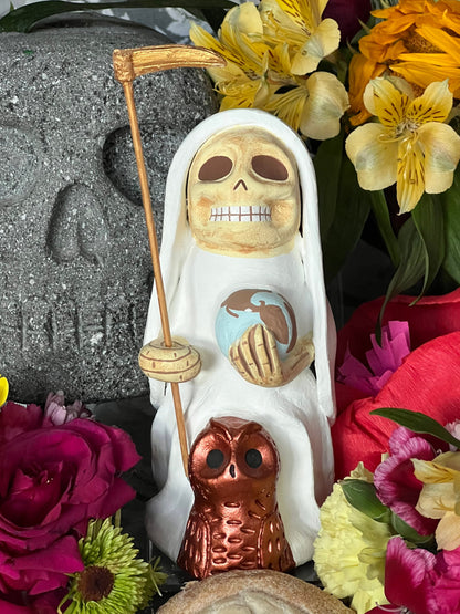 Santa Muerte Blanca Statue + Mictecacihuatl + Mictlantecihuatl + Traditionally Handcrafted from Mexican Clay + 1 of a Kind + Made in Mexico