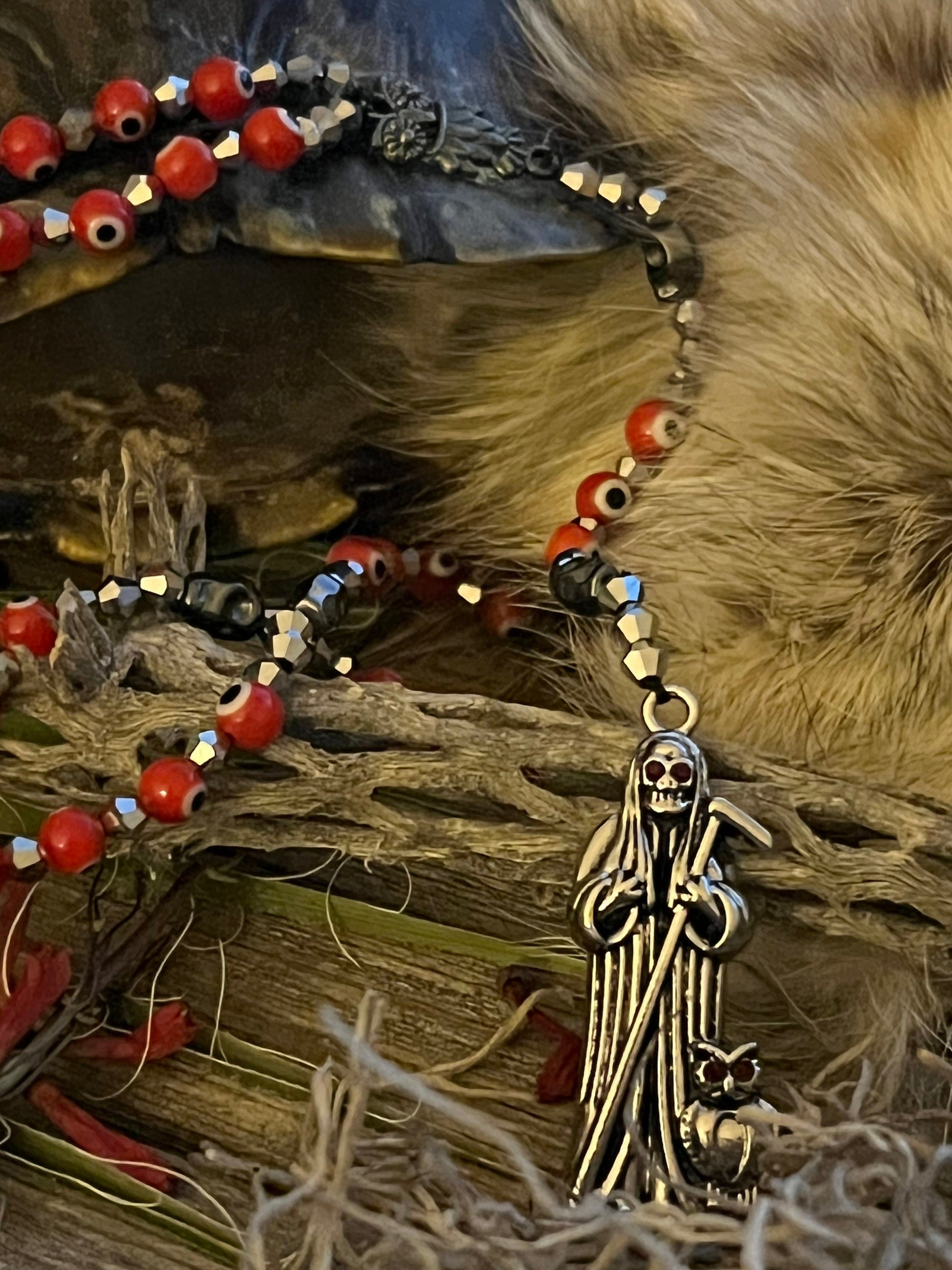 Santa Muerte Roja Evil Eye Rosary de Hilo + Love + Passion + Domination + Money + Handcrafted + Rosario