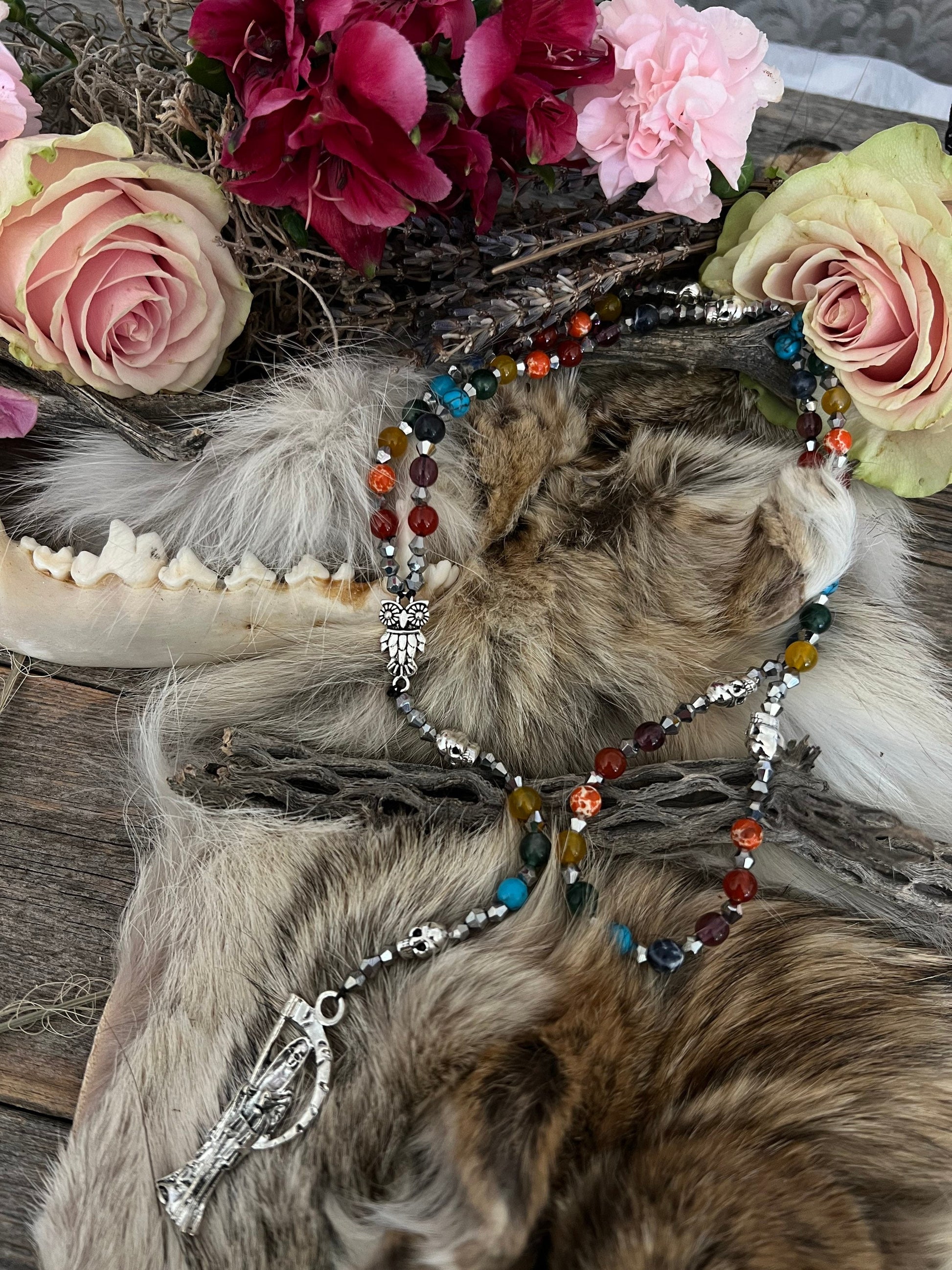 Santa Muerte Siete Colores Rosary de Hilo + Siete Potencias + All-Purpose + Love + Money + Luck + Blessed + Gemstone + Handcrafted + Rosario