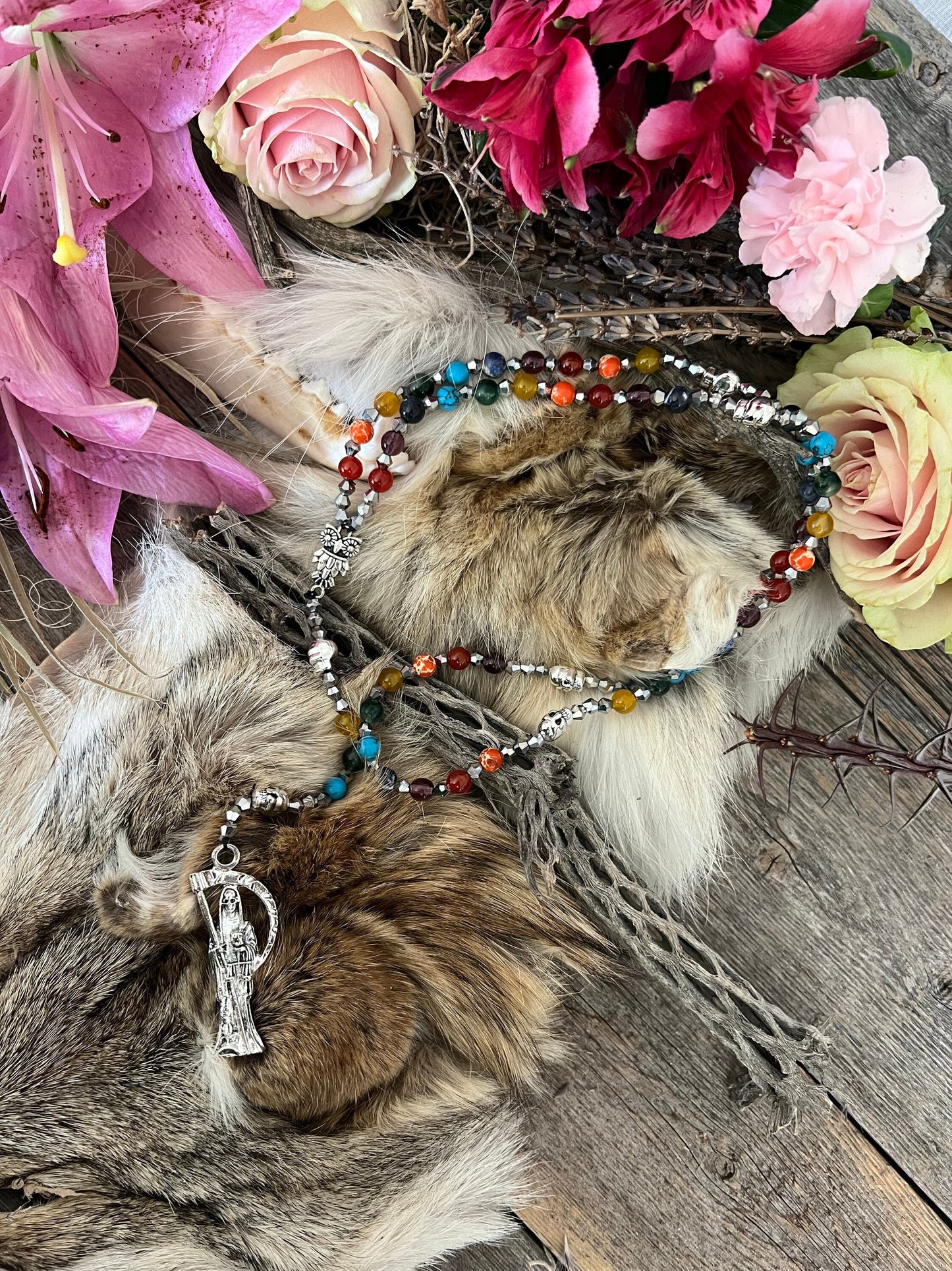 Santa Muerte Siete Colores Rosary de Hilo + Siete Potencias + All-Purpose + Love + Money + Luck + Blessed + Gemstone + Handcrafted + Rosario