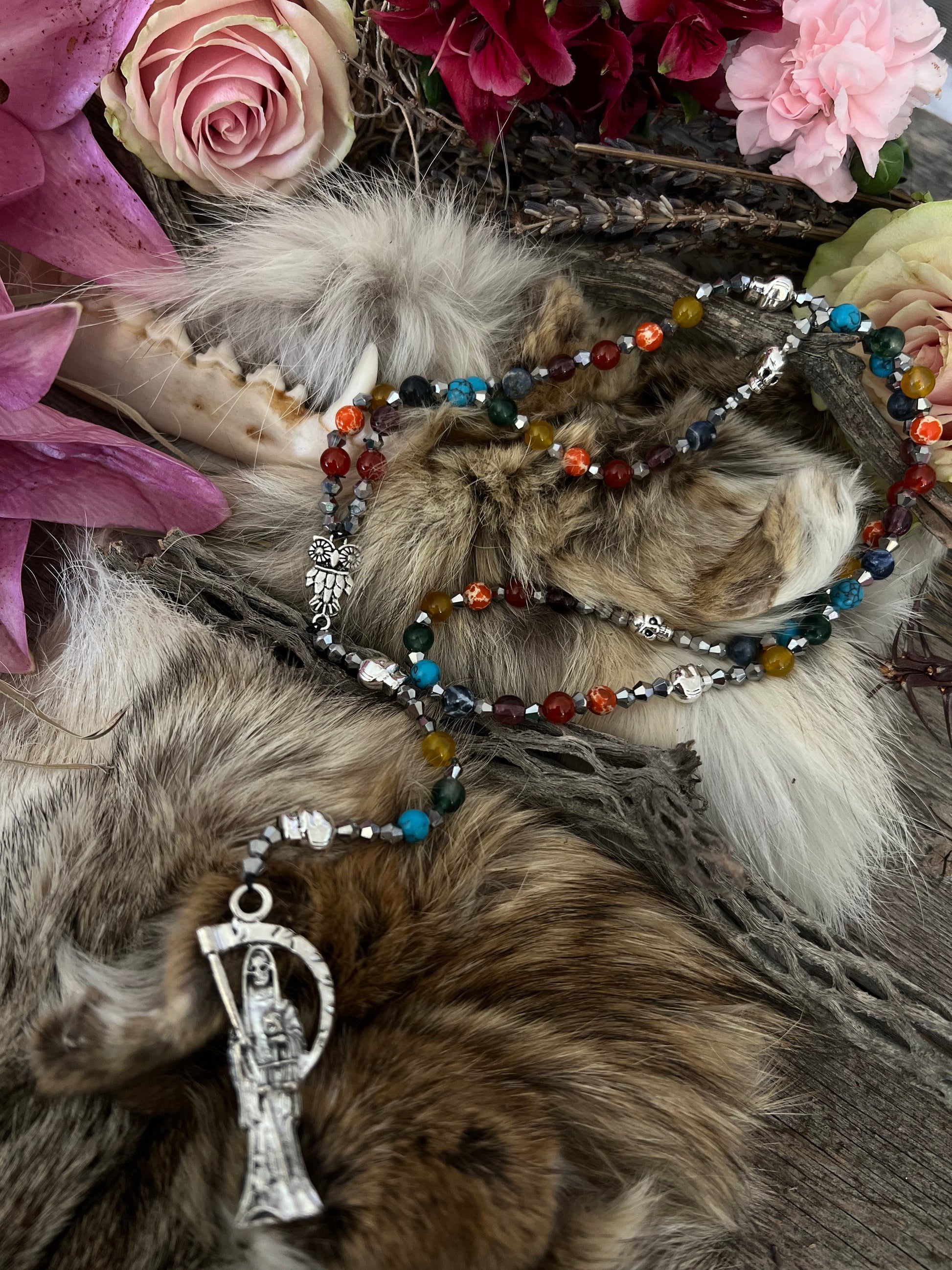 Santa Muerte Siete Colores Rosary de Hilo + Siete Potencias + All-Purpose + Love + Money + Luck + Blessed + Gemstone + Handcrafted + Rosario