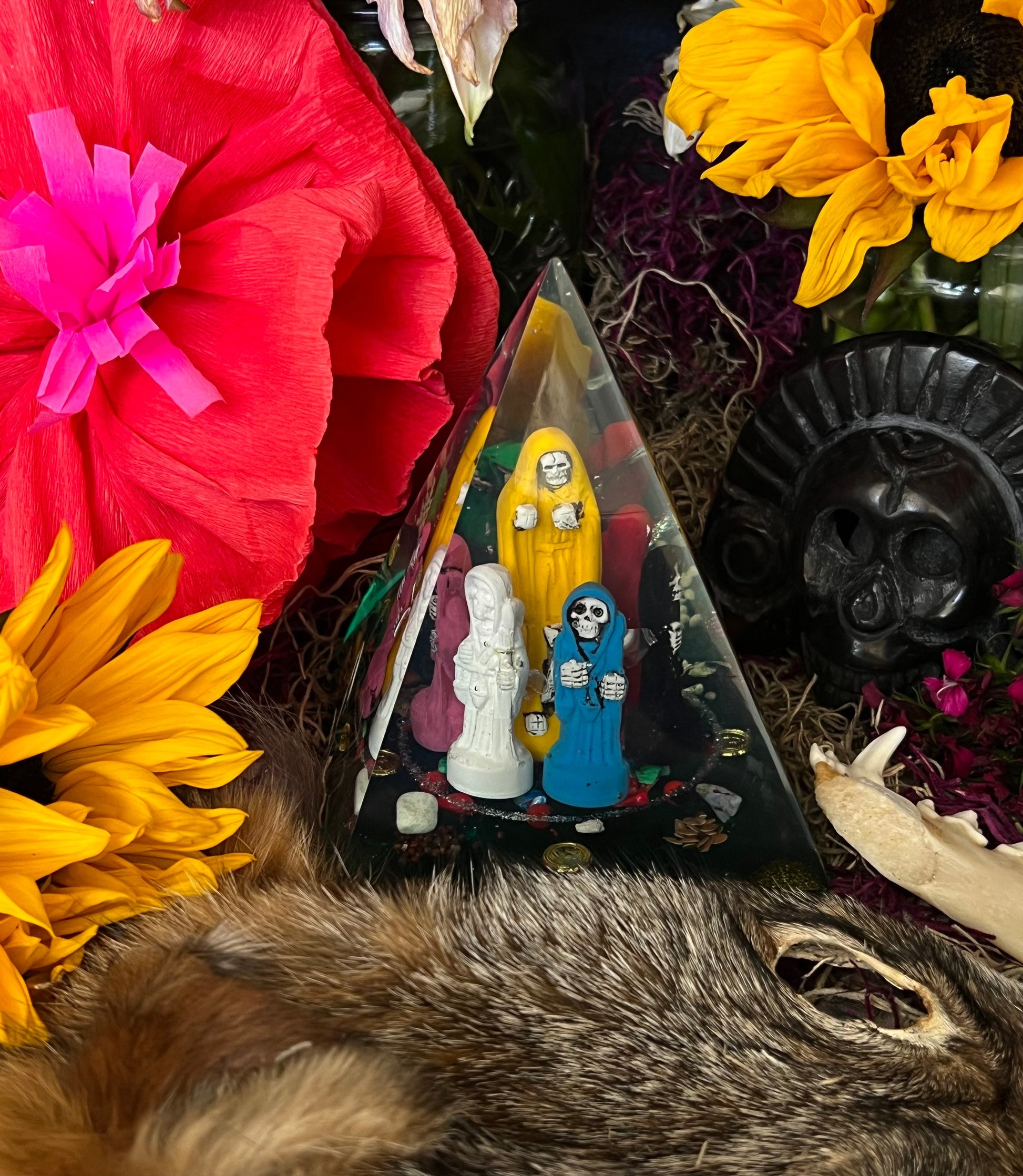 Santa Muerte Siete Colores Pyramid 4” + Fixed + Made in Mexico