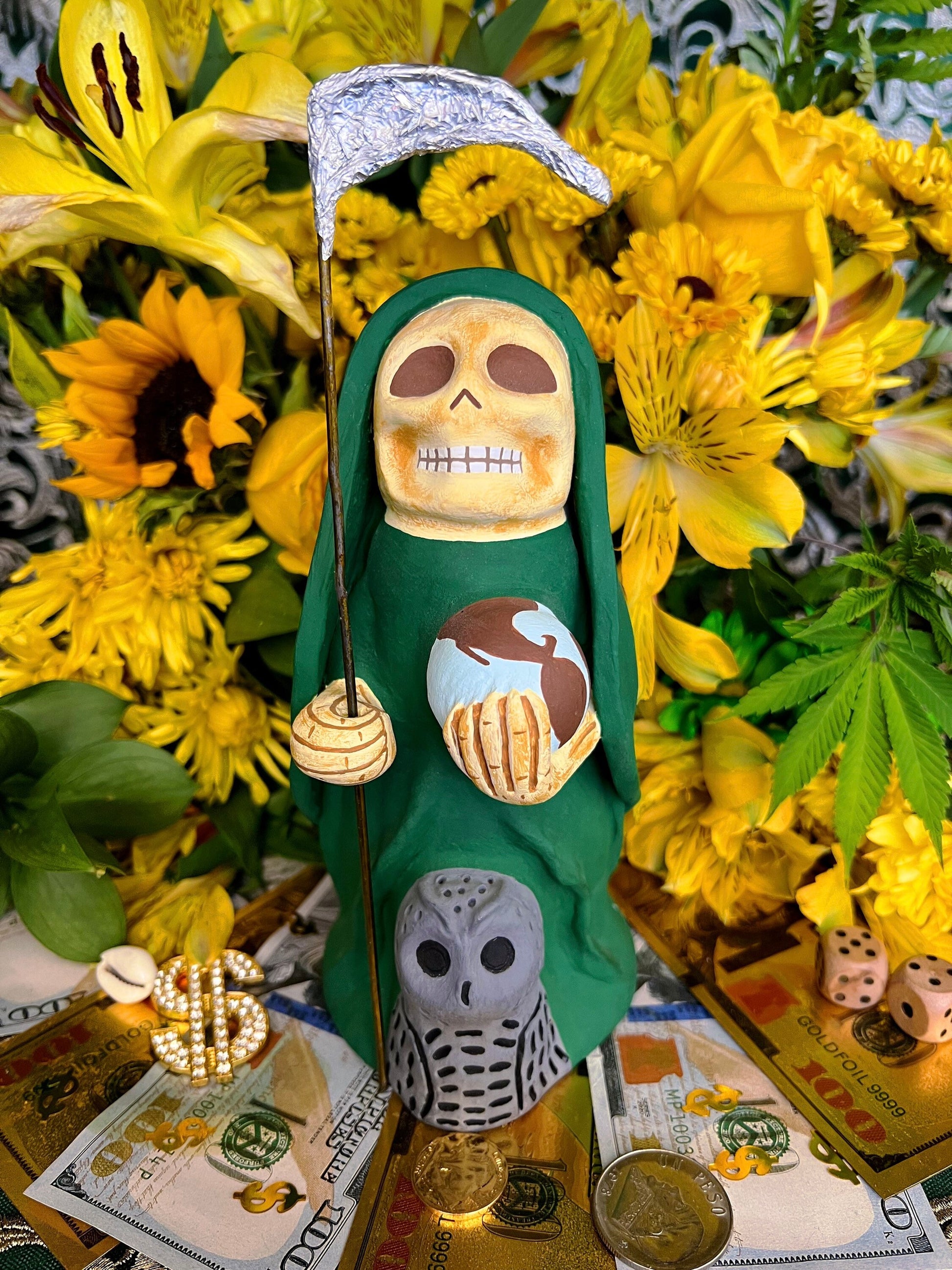 Santa Muerte Verde Statue + Green + Mictecacihuatl + Mictlantecihuatl + Traditionally Crafted from Mexican Clay + 1 of Kind + Made in Mexico