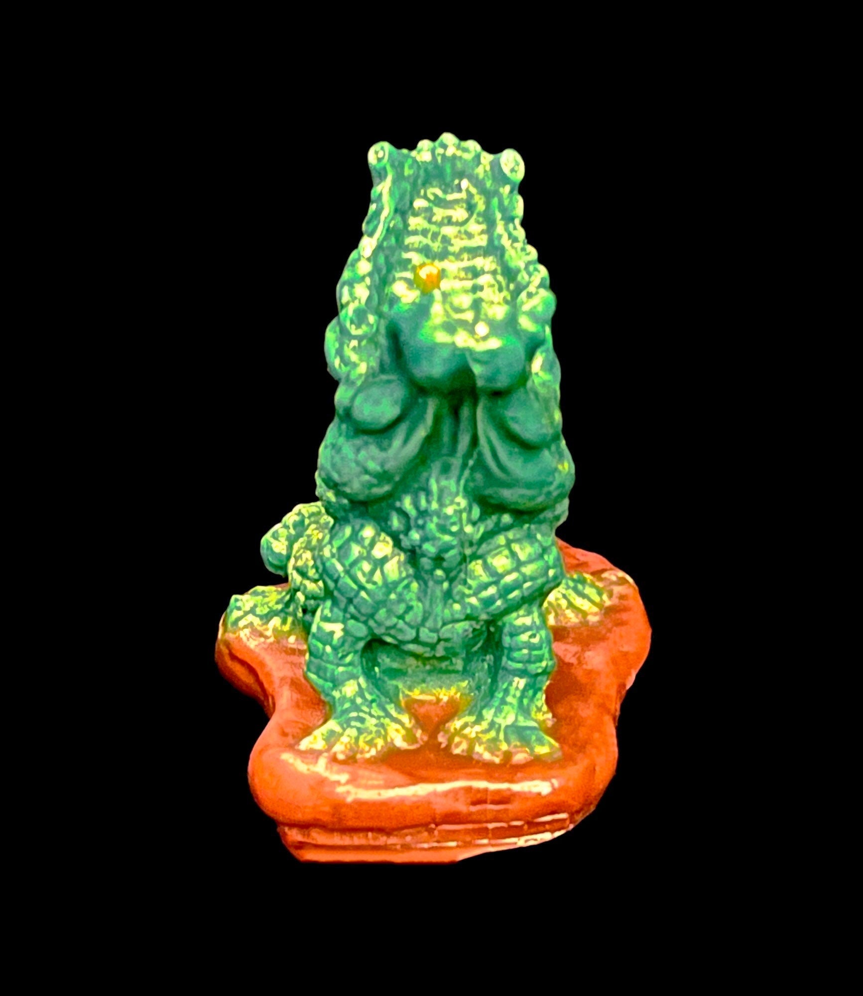Alligator Biting Candle + New Orleans Voodoo + Hoodoo + Conjure