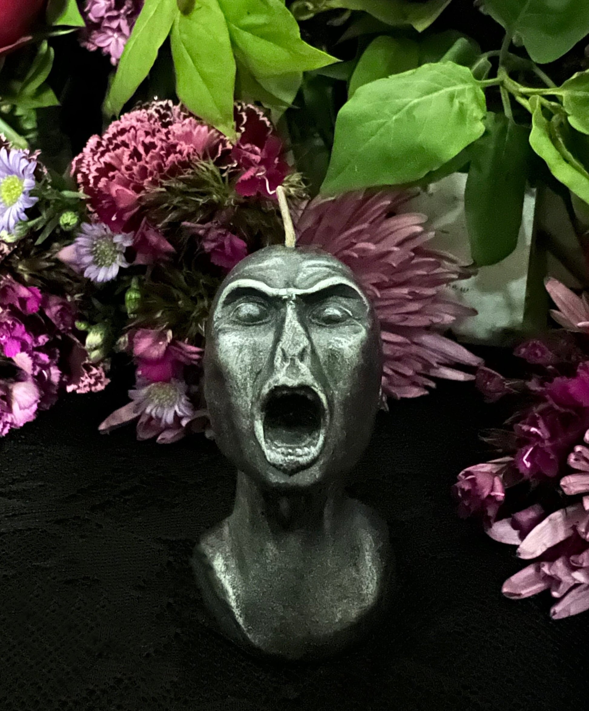 Screamer Candle