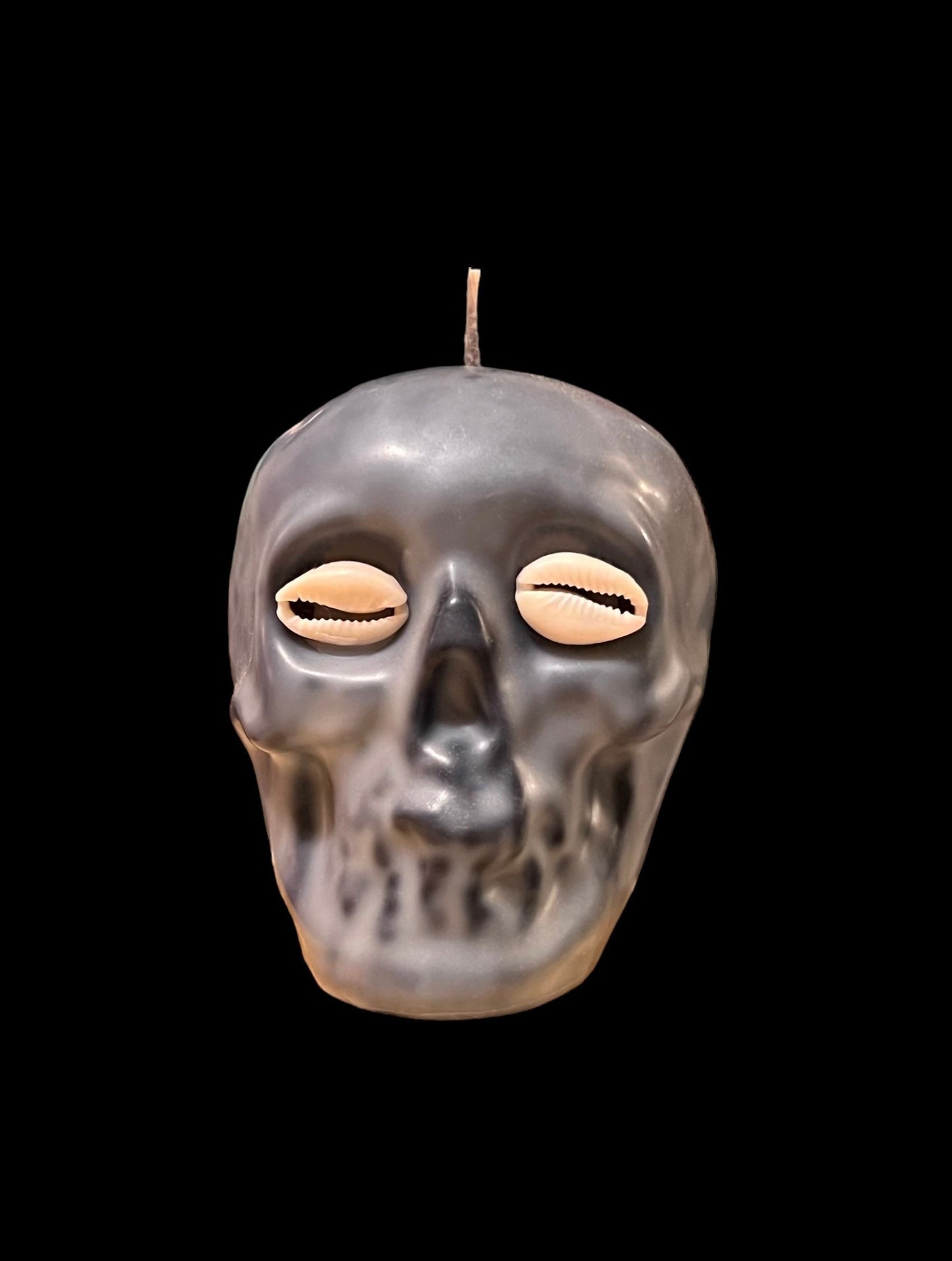 Uncrossing Skull Candle with Cowrie Eyes + Black Wax Dipped in White + Baron Del Cemeterio + Desenvolvimiento