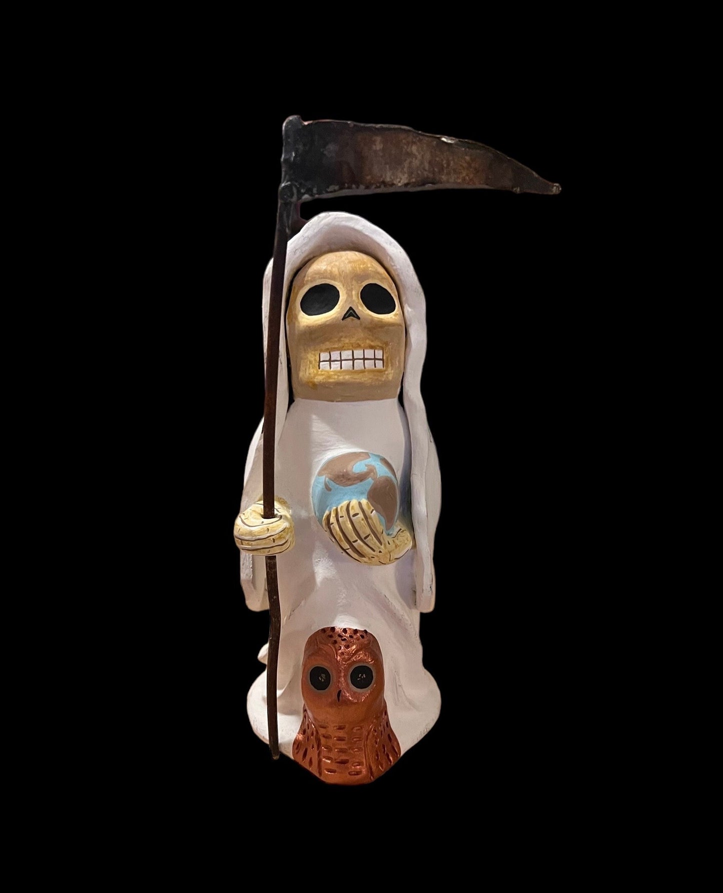 Santa Muerte Blanca Statue + Mictecacihuatl + Mictlantecihuatl + Traditionally Handcrafted from Mexican Clay + 1 of a Kind + Made in Mexico