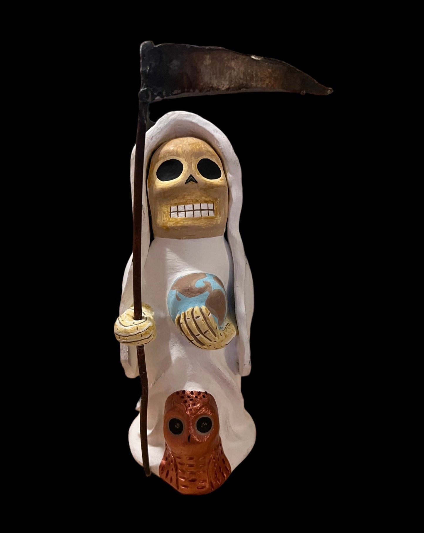 Santa Muerte Blanca Statue + Mictecacihuatl + Mictlantecihuatl + Traditionally Handcrafted from Mexican Clay + 1 of a Kind + Made in Mexico