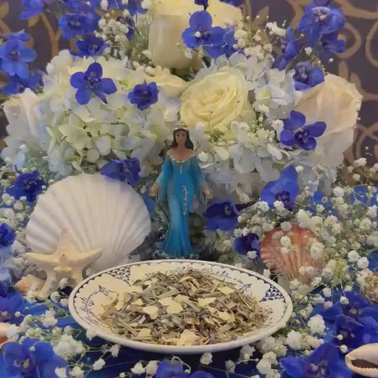 La Sirene Flower & Herb Blend + African Spirit of Marriage, Luck, Family, Protection, Fame, Song, Motherhood, and Prosperity + Lwa + Vodou