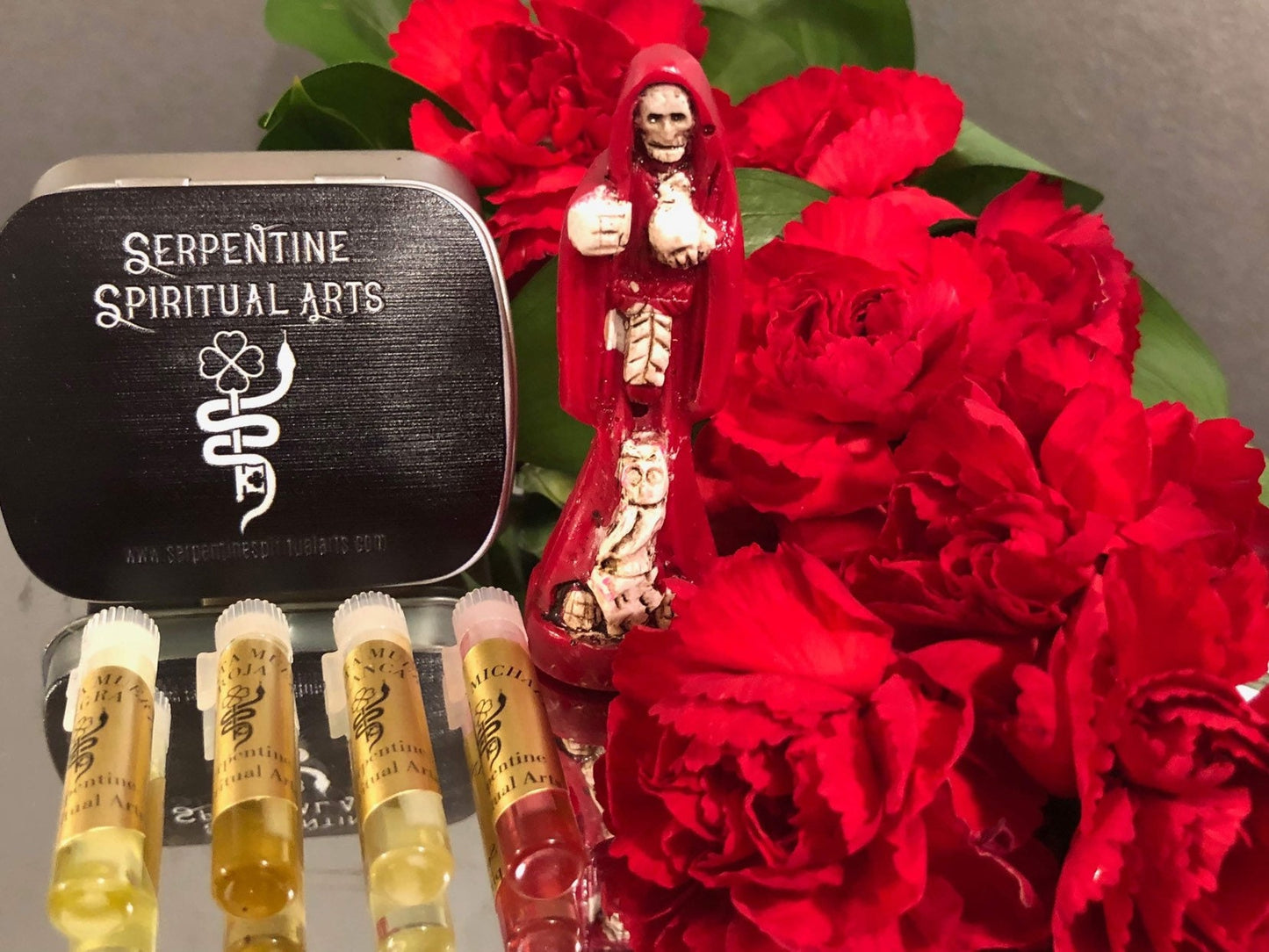 Conjunto de muestras de aceite de Santa Muerte