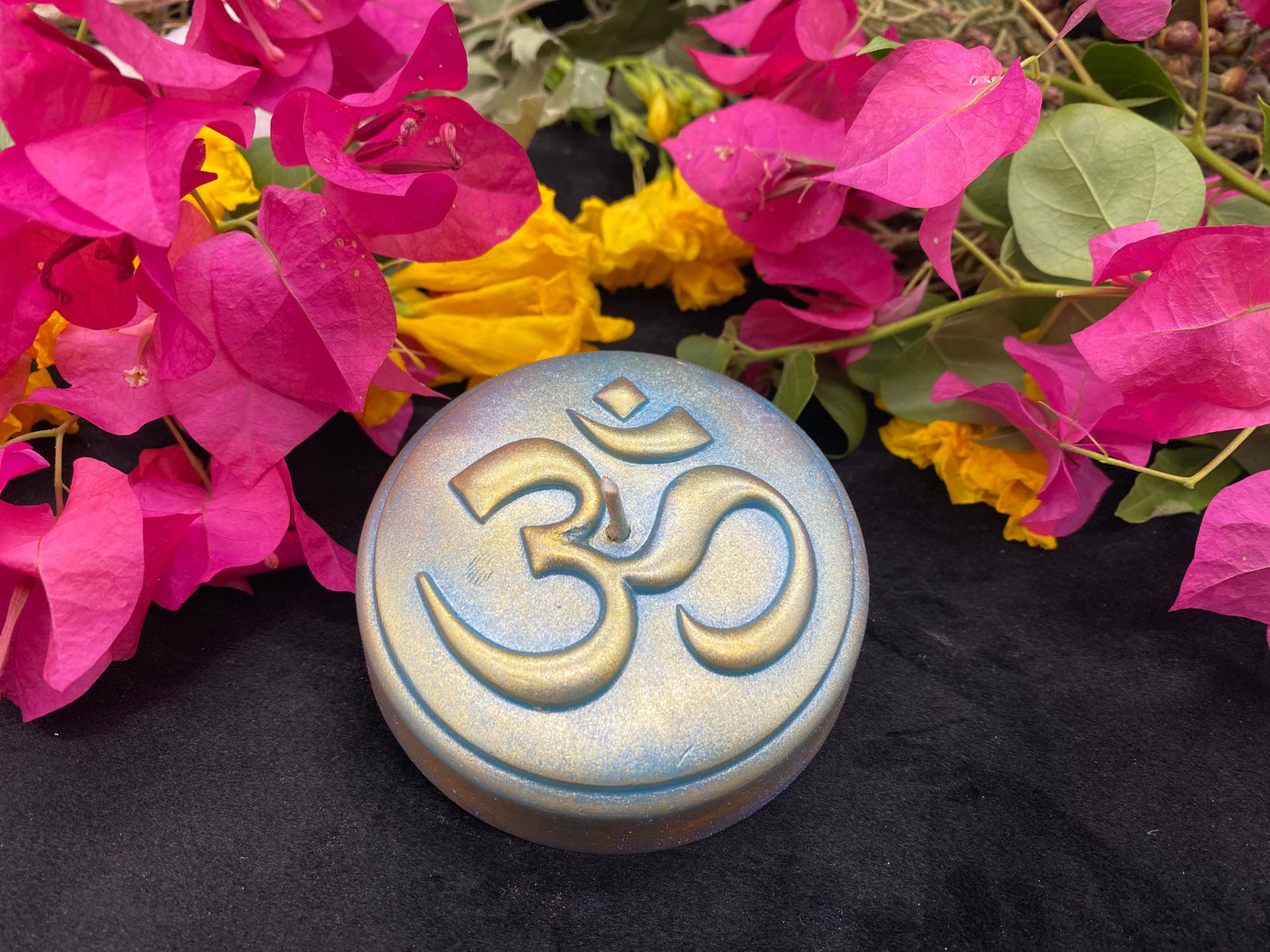 Ohm Candle + Hindu Spirit Guides