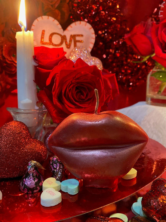 Lips Candle + Great for Kiss Me Now! Workings