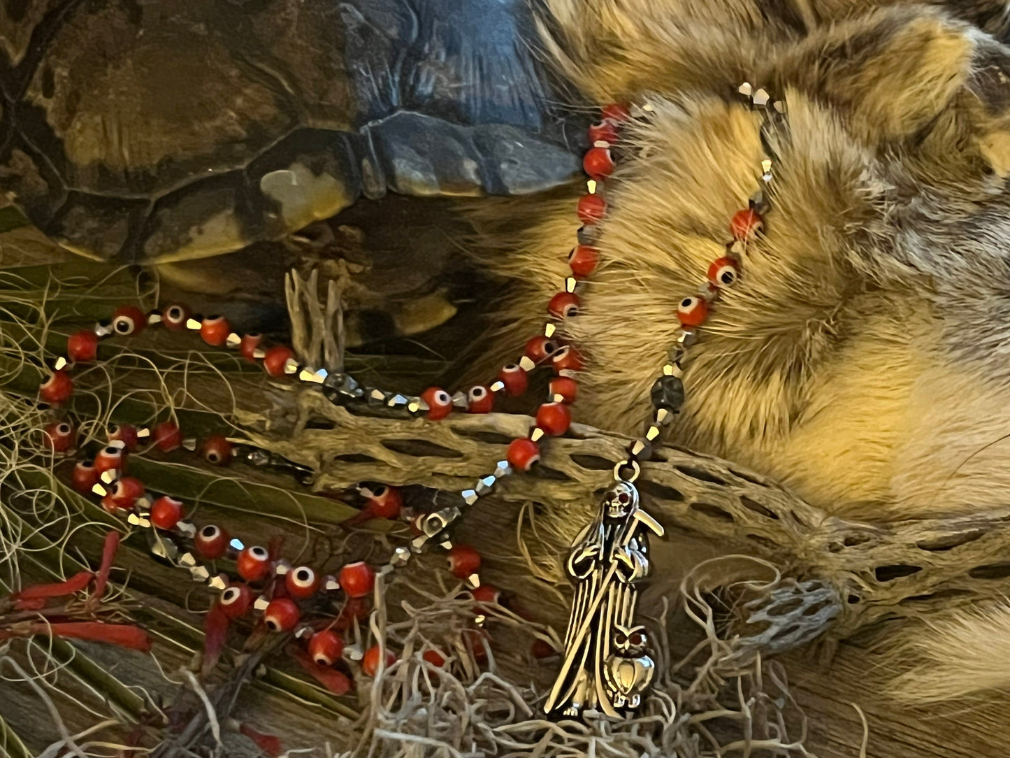 Santa Muerte Roja Evil Eye Rosary de Hilo + Handcrafted + Rosario
